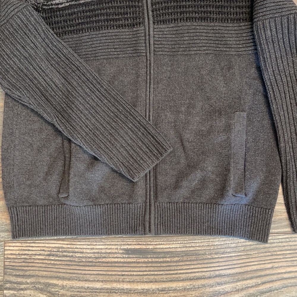 Calvin Klein Men’s zip-up sweater - Picture 5 of 10